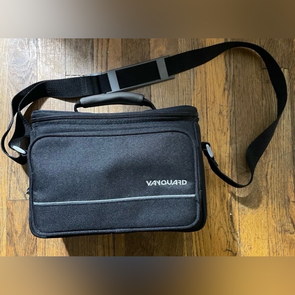 Vanguard Video Vintage Camera Bag Black Grey Casual Vacation Festival